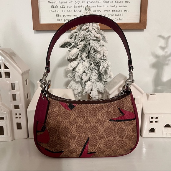 NWT Coach Teri Mini Crossbody Bag In Signature Canvas With Bow Print - Picture 4 of 9